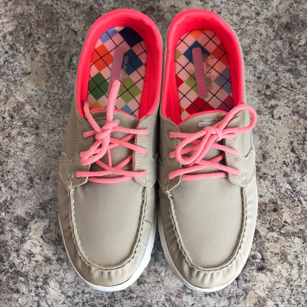 Sketchers Flats - Picture 2 of 8